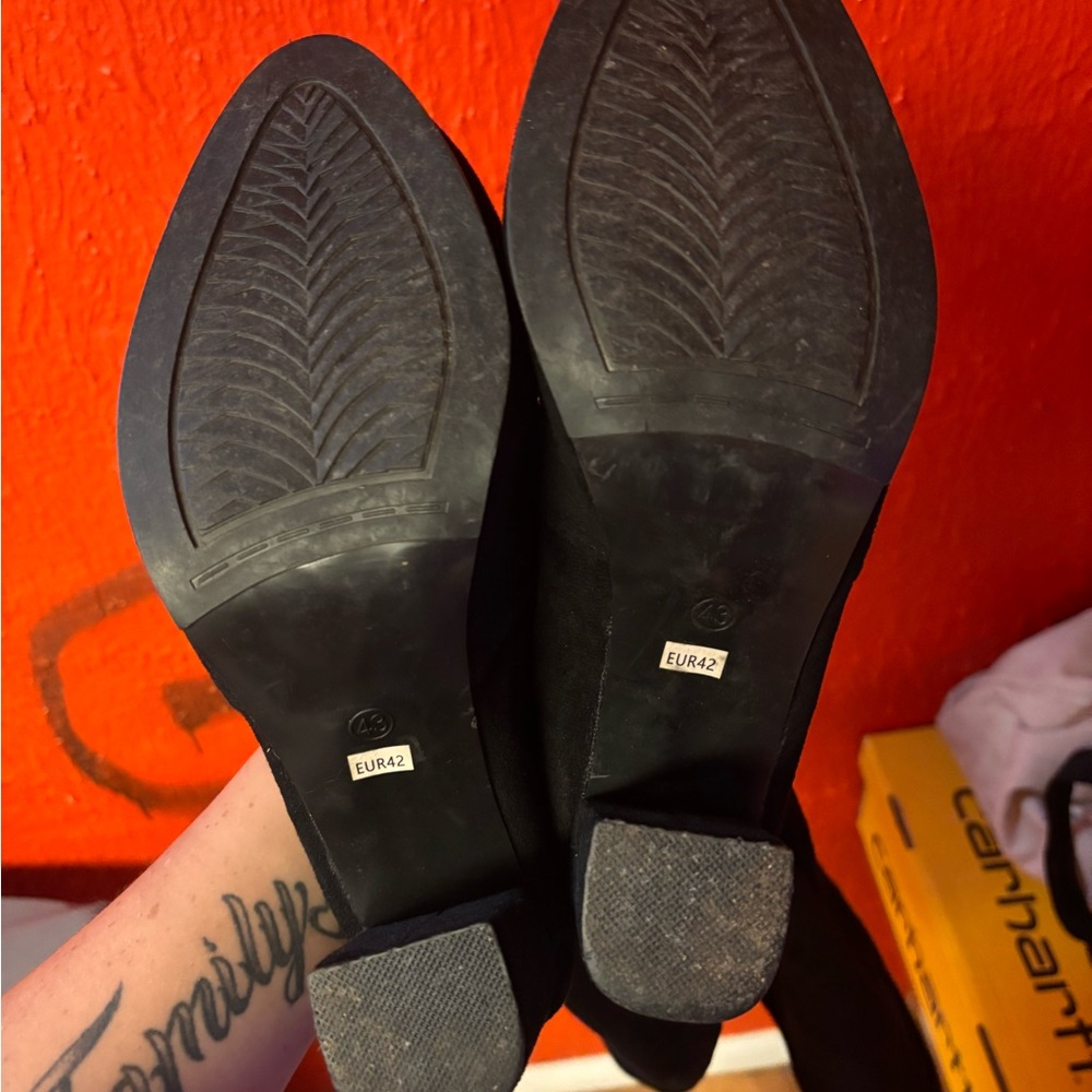 Women’s Black high heels